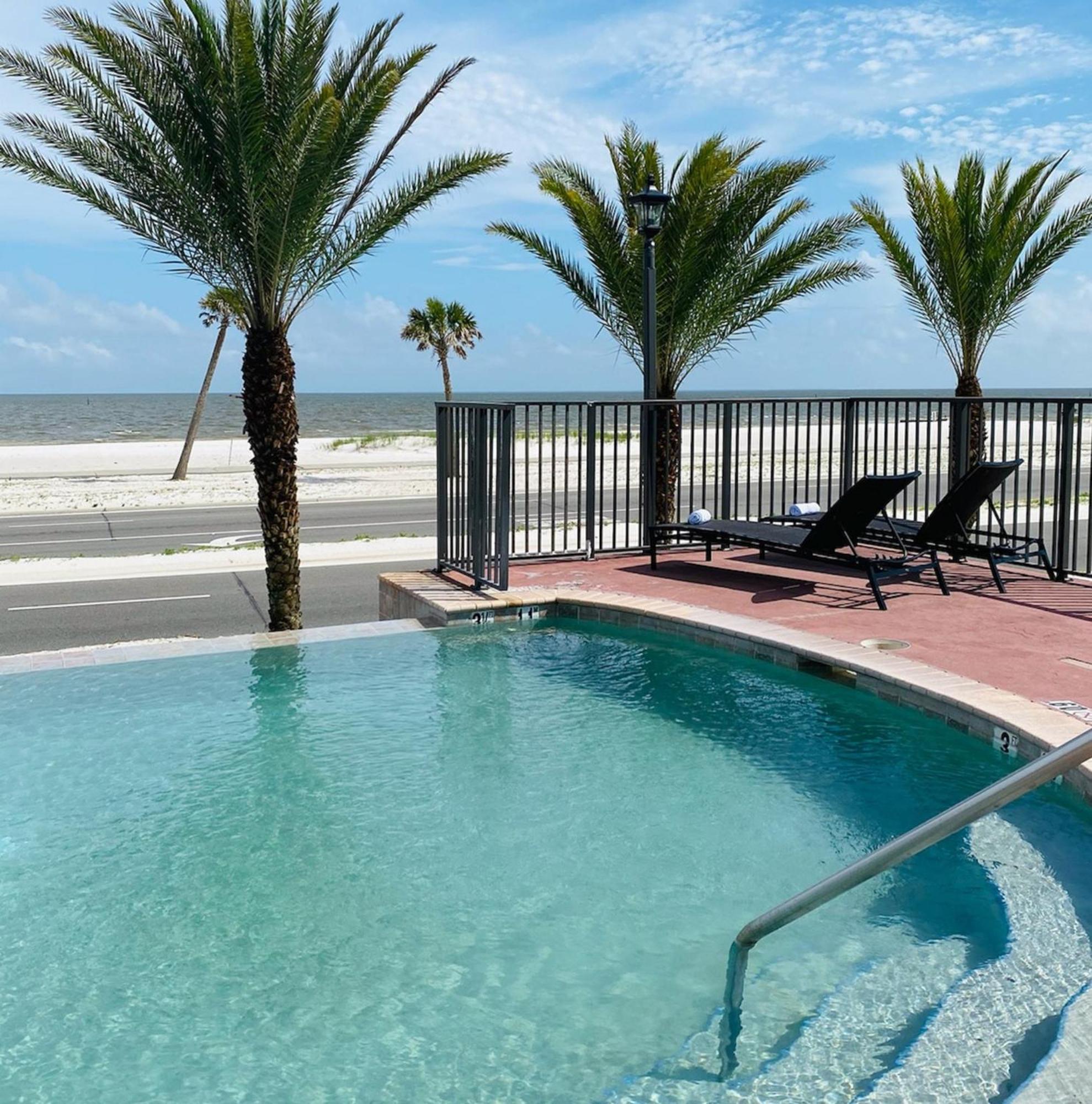 Holiday Inn Express - Gulfport Beach, An Ihg Hotel Eksteriør bilde